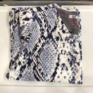 Grey's Anatomy Other - 2XL scrub top Grey's Anatomy Other - 2XL scrub top